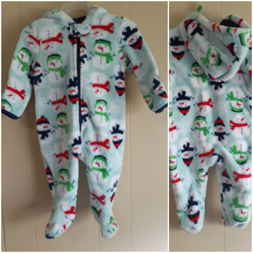 Baby Gear snowman footie one piece size 3-6months